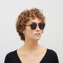 將圖片載入圖庫檢視器 MYKITA DECADES // LEELAND