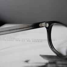 將圖片載入圖庫檢視器 JULIUS TART OPTICAL // AR in Black Shadow