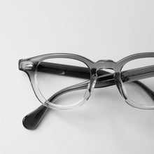 將圖片載入圖庫檢視器 JULIUS TART OPTICAL // AR in Grey Gradient