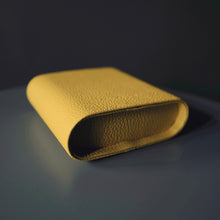 將圖片載入圖庫檢視器 DIFFUSER Tokyo // 植鞣牛革直式眼鏡收納筒 - JEpoque 獨家限定色