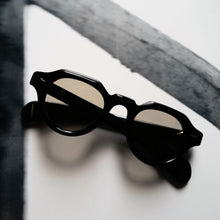 將圖片載入圖庫檢視器 Jacques Marie Mage // KELLERMAN