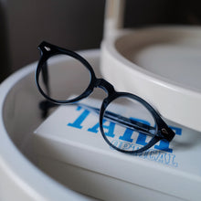 將圖片載入圖庫檢視器 JULIUS TART OPTICAL // HAROLD