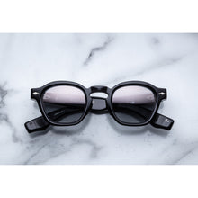 將圖片載入圖庫檢視器 Jacques Marie Mage // Decade Collection: ZEPHIRIN