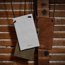 將圖片載入圖庫檢視器 DIFFUSER Tokyo // 掛繩皮革眼鏡袋