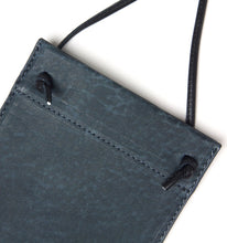 將圖片載入圖庫檢視器 DIFFUSER Tokyo // 掛繩皮革眼鏡袋
