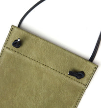 將圖片載入圖庫檢視器 DIFFUSER Tokyo // 掛繩皮革眼鏡袋