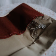 將圖片載入圖庫檢視器 DIFFUSER Tokyo // 皮革滾邊多功能眼鏡收納袋