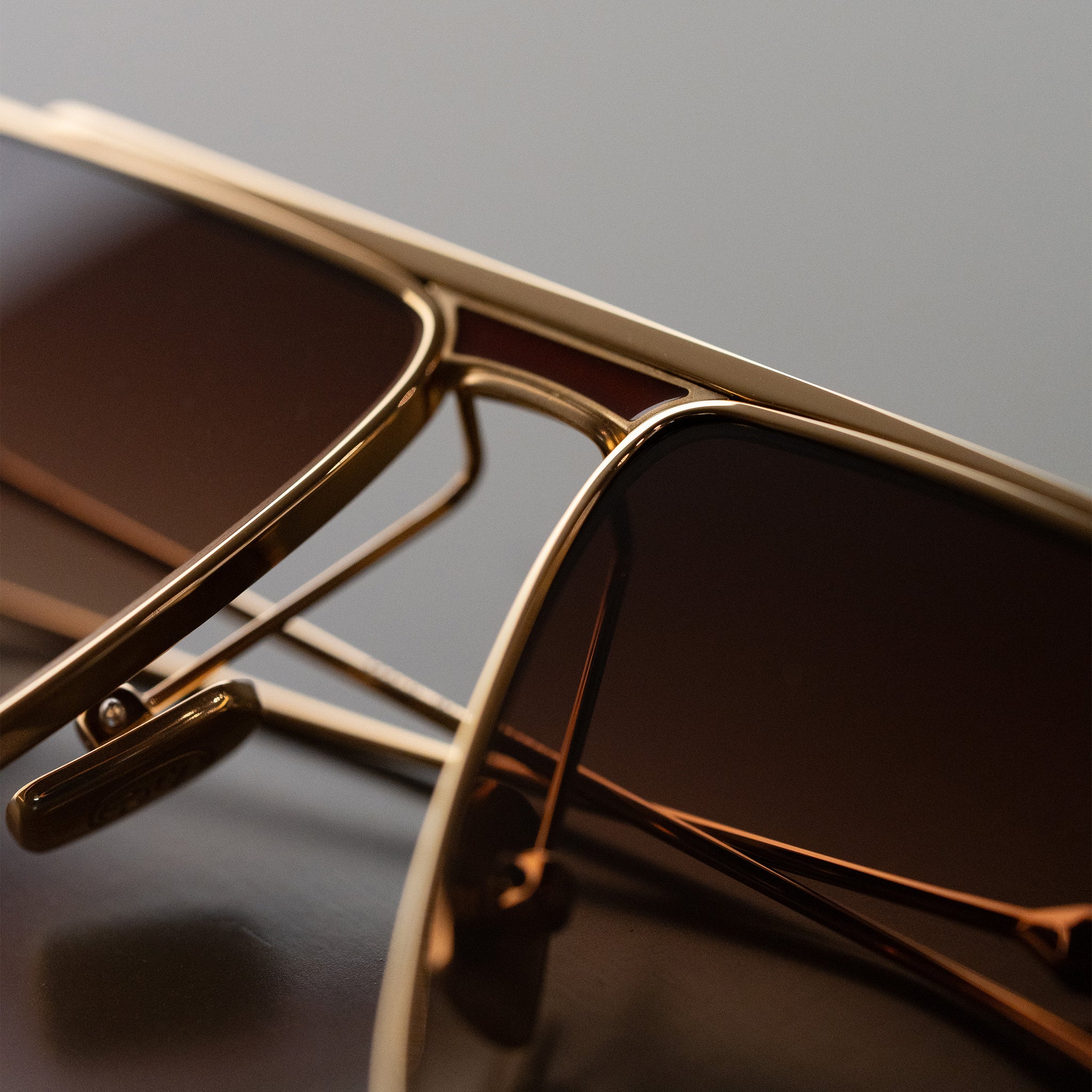 小物 SAUVAGE STRATOSPHERE WHITE GOLD / HONEY SAUVAGE EYEWEAR // STRATOSPHERE – JEpoque