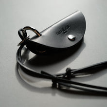 將圖片載入圖庫檢視器 DIFFUSER Tokyo // 牛皮鑰匙及眼鏡兩用掛飾
