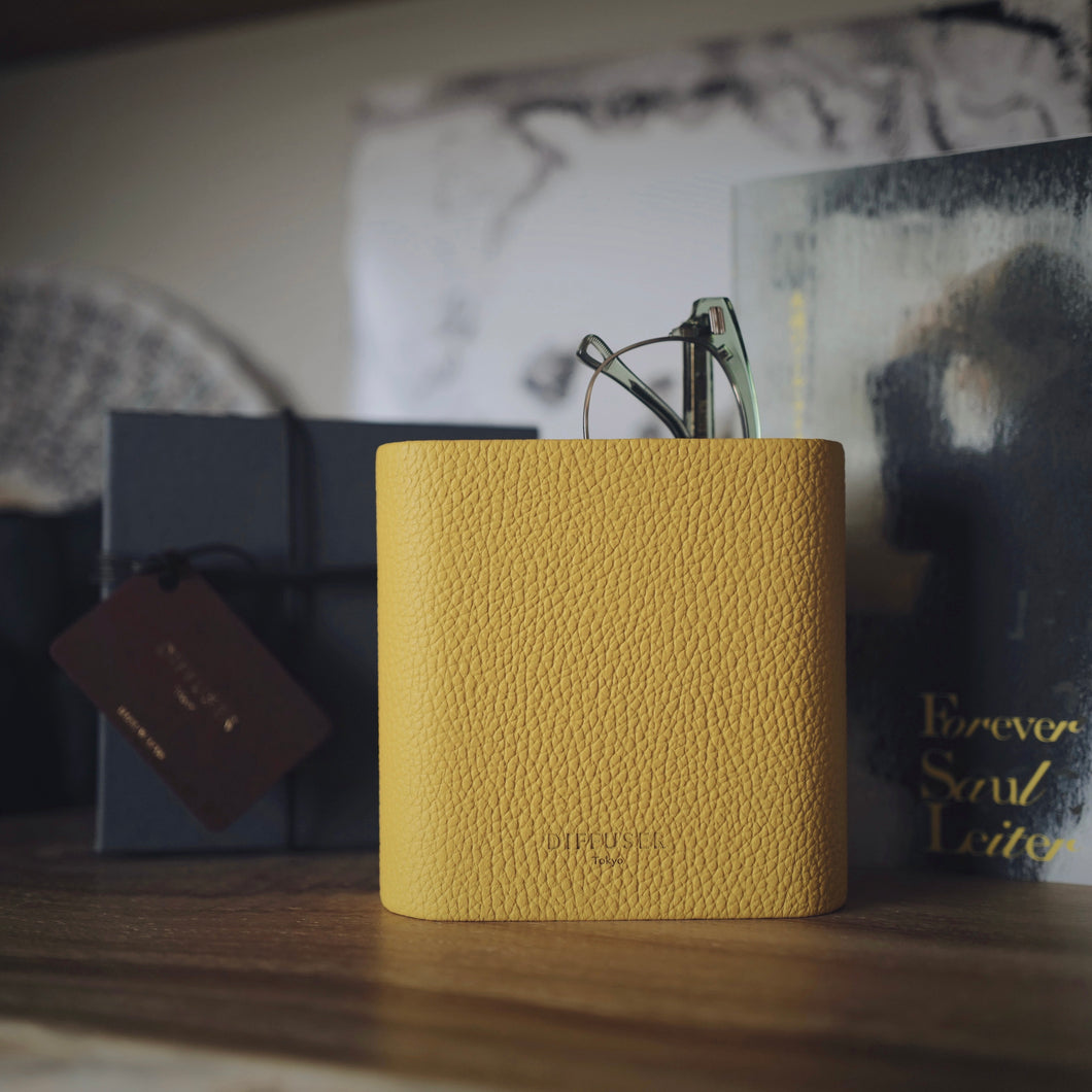 DIFFUSER Tokyo // 植鞣牛革直式眼鏡收納筒 - JEpoque 獨家限定色